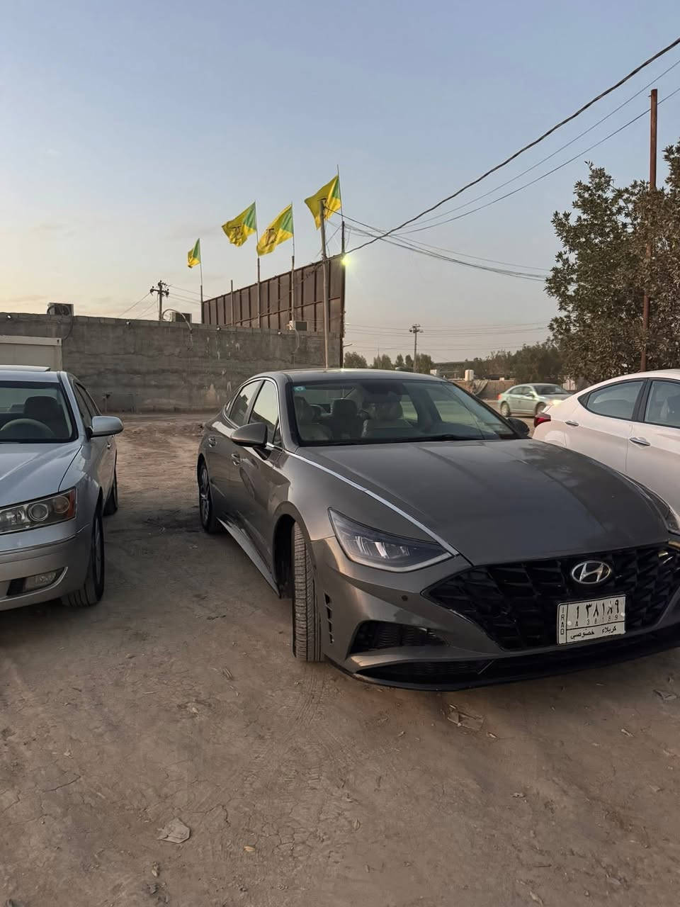 السلام عليكم سوناتا موديل 2021 فئه SEL مكينه 2500 المرغوب كير 8 نمر دبل كلج DCT ماشيه 51 مايل حقيقي مكينه كير شرط الفحص وكاله مكفولات من كلشي  سياره ماناقصهه برغي مواصفات السياره
1 بصمه تشغيل وبصمه ابواب وبصمه صندوك
2 صندوك ذكي يفتح عند الاقتراب
3 رادار امامي وخلفي وجانبي
4 نقط عميه بلمرايات جانبيه
5 تبريد بيانو مناخي منفصل 
6 هيترات مقاعد اماميه
7 شاشه وكامره خلفيه دواره بلاديه
8 اشارات بلمرايه
9 توقف ذاتي وتبيه خروج عن المسار
10 لد امامي لد خلفي
11 لايت 4 عدسات
12 جام مدبل يعني دبل جام عزل فول ماشاءالله 
بعد بيهه هواي مواصفات السعر 155
مكاني بابل المسيب
‭0782 849 5931‬
