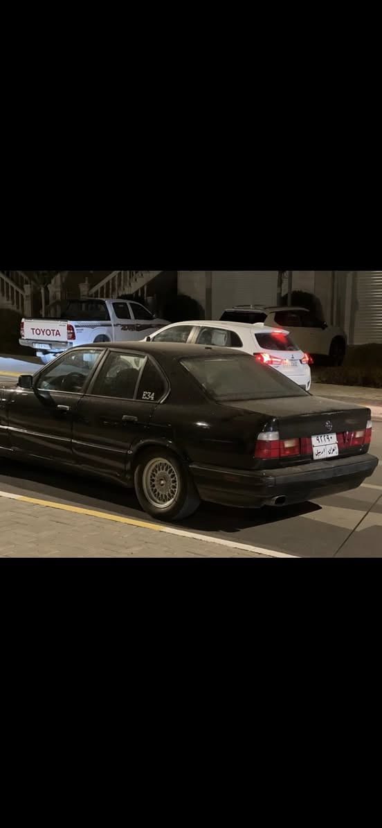 سەرەتا بەناوی خوا
bmw,520,1995
براکانم ئەم گوڵە بۆ فرۆشن و گۆڕینەوە
بیلاد 520i گێڕ عادی
ماڵەکە خۆی دیارە بەب ماشەڵای ئەوێت لەناوو لەدەر
بێدەعموو لێدراو بەشەرتی ئەوەی چەکوشی نەبێو بەدەنەشی نەکراوەتەوە جەگی بلیادی ماشەڵا زۆر بەقوەتە ئەکسلی ٣٢٣ لەسەرە ماڵەکە بێکەمو کوڕیە ٦ کاسێستو تەلەفون کوشن جڵدوو ٦ کەلە بەشەرتی گێڕو مەکینەو ئەکسلوو تەبرید ساردوو گەرم لەسەر سویچ کارەبایو کامل گیانی لەسەر دقی شەریکە
 ٤ تایەی لۆکی ٢٢٥ مشەبەکی لەسەرە
ماڵەکە دیارە پێویست بەوەسفی زیاتر ناکات 
بەشەرتی تەحویلو وەکالە
مشتەری چاتکە یان تێلکە لەخزمەتام 
شوێن:سلێمانی
ژ.م:***********
