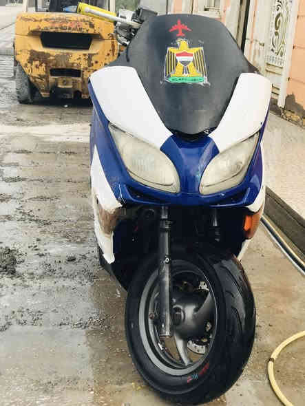 سلام عليكم فورزه للبيع كامل مواصفات لايت زنون بكلايت اشاير دشبول كلشي شغال زوج تواير جدد مفتوحه مره وحده فقط ولفات للبيع او مراوس بنامه اوراق السعر 550 وبيهه مجال قليل المكان الغراف رقم ***********
