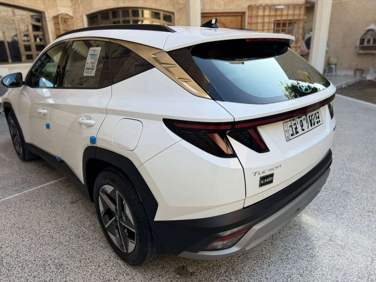 هونداي توسان
موديل٢٠٢٥

السعر 220 ورقه 

 مواصفات

بصمه وتشغيل عن بعد

ماشية 30 

صندوك كهرباء 

كراسي كهرباء  

تبريد بالكشنات الاماميه

شاشه متصله تدعم كار بلي واندرويد اوتو مع كامره خلفيه دواره

حساس امامي خلفي

شاحن وايرلس 

والسياره بيه تلبيس كشنات ولفت 

هند بريك كهرباء واوتو هولد ومساعد نزول منحدرات وزر عرض الكامرات 

لايت زنون وبك لايت لد

للاستفسار اكثر 

***********
