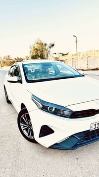 سيراتو ٢٠٢٤ • ٢٠٠٠ سي سي • رقم بغداد