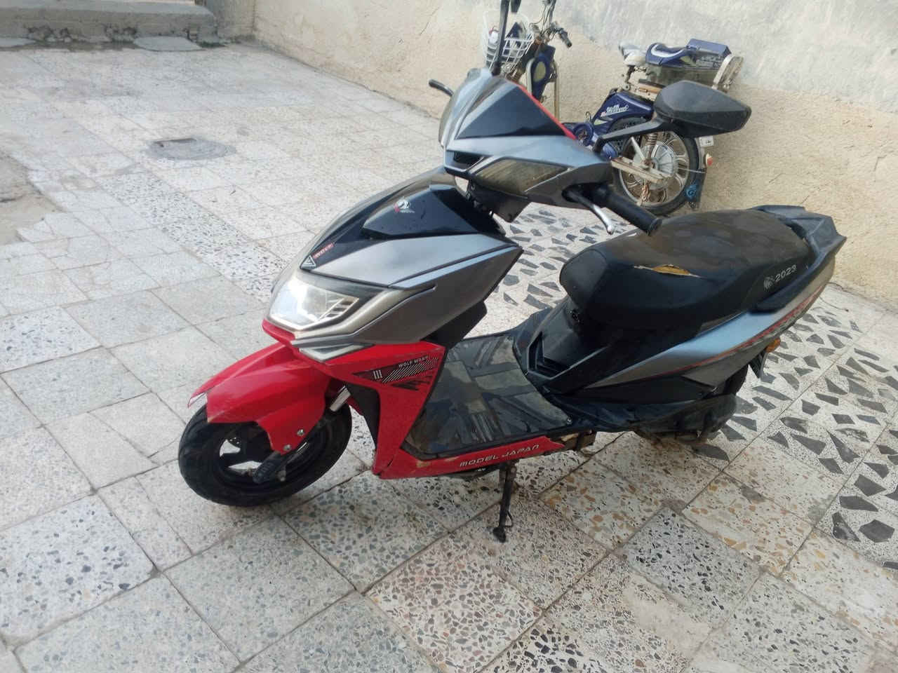 بدون بطاريات سعره90 وبي مجال مكاني فلوجة شهداء ***********
