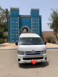 متوفرة باص تويوتا هايس ١٤ راكب مكيفة مقاعد سياحية إلى كافة العتبات ال...