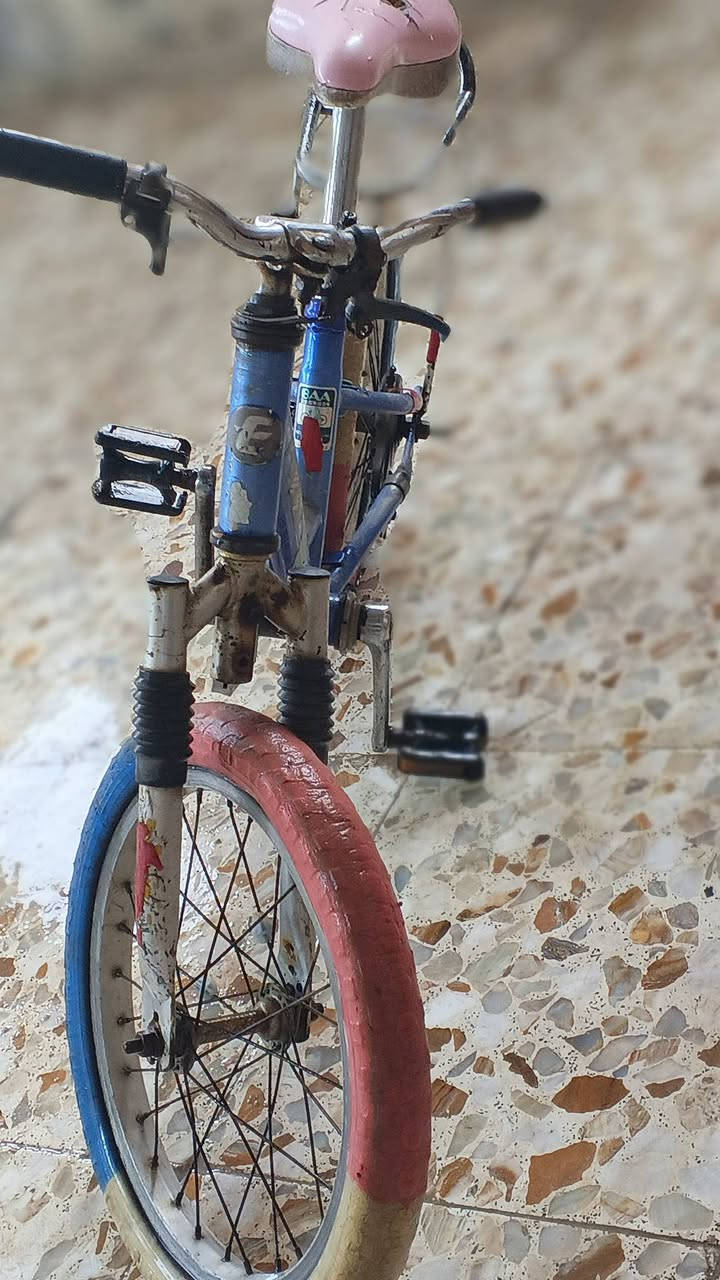 بايسكل للبيع نضافه جيده العنوان ذي قار حي اريدو مقابل ساحة اشريف السعر خاص (***********)
