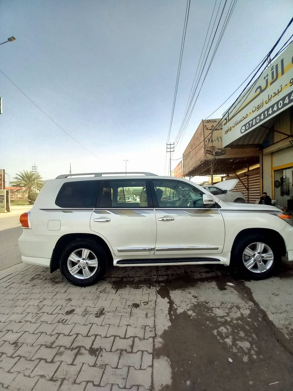 سلام عليكم
للبيع او مراوس لاندكروز 2012 GXR مكفوله كفاله عامه ما عده الجاملغ الأمامي الأيمن  بيه بارد بدون دواخل اقل نص شبر بدون صبغ  فول مواصفات سياره نضيفه حيل مواصفاتها معروفه سياره بريم اصل بسمي رقم بغداد سياره جديده السعر 385 ورقه وبيها مجال حك الجيه العنوان النجف الأشرف حي السلام 
الرقم..***********
