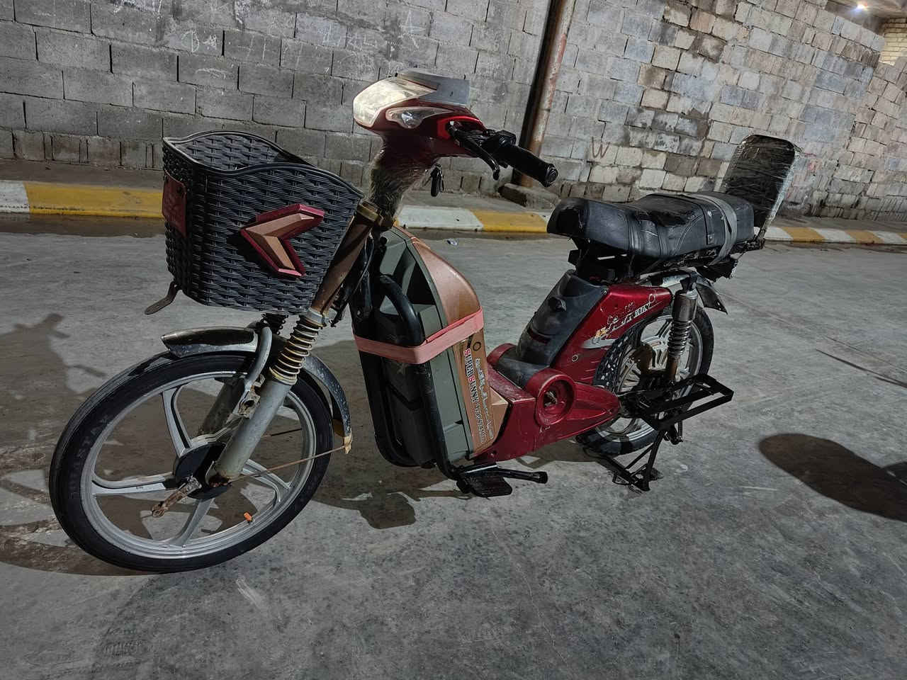 للبيع دراجه شحن نضيفه السعر 150
***********
***********
