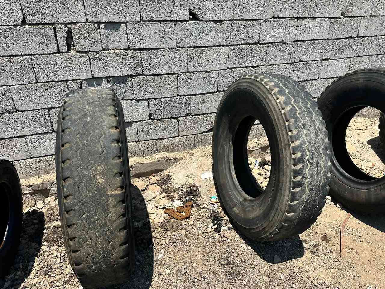 سبعه زواج تايرات للبيع  لزوج 75 لف مكاني جرف نداف ***********

