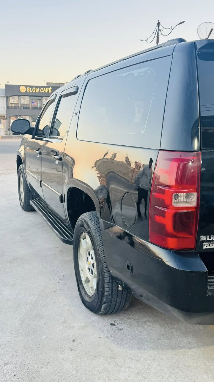 السلام عليكم  
للبيع تاهو 2008 وارد امريكي
رقم بغداد الجديد بأسمي
سنويه وهزة جديدة تحويل مباشر 
شرط بدون حادث فقط صبغ اثر جراد بدون معجون 
السيارة جديدة ومصروف عليها 
تخم تاير جديد 
كير ومكينة شاد مال حاويه جديد
تبريد كهربائيات كلها شغاله 
عليها منضومة غاز 80 لتر 
تخم تاير وتخم ويل جديد 
السيارة بدون اي نقص 
مكانها ديالى بعقوبة 

للأستفسار ***********
