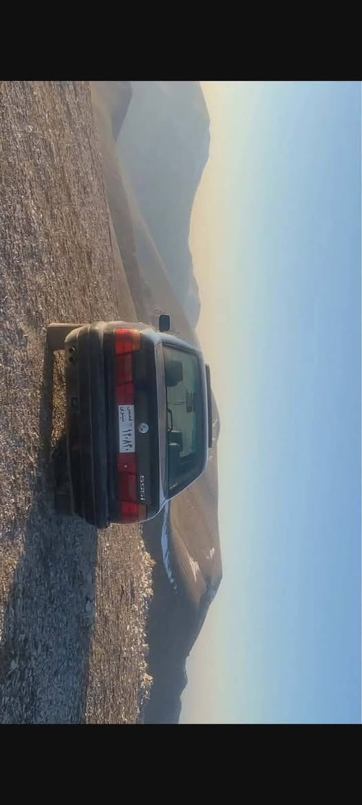 Bmw 1995 tomatek 
2jam karaba slaed  
dwgmay (S w bafr)
 eshaka mazwbta 
gerwmakenay mazbwt bashrt 
Armw awleaty bashrat
***********
