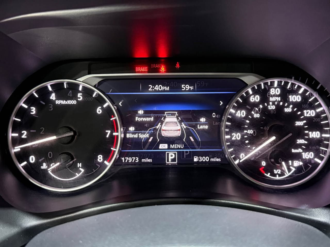 السلام عليكم 
للبيع نيسان سنترا ازرق 2024 SV
محرك 20 
ماشي 18 الف ميل 
صبغ بس بنيد بدون دواخل شرط 
ارباك برده و ستيرن طاك 
سياره بدون تعديل و كلير أمريكي شرط 
سياره بيها كم نقطة حالوب صغير 
سياره بدون شخوط و رصعات و بقصات 
سياره بدون رقم ترقيم شمالي فقط 
تكلفة رقم 11.5 ورقة ونص
ملاحظة صوار حادث موجوده في المنشور 

السعر قفل قفل 122 ورقه 
اي استفسار عن سيارة خاص مفتوح 
اخوكم ديار ابو عمر 
*********** واتساب فقط للتواصل 
***********
عنوان أربيل معارض السيارات شارع 100 أربيل, العراق
