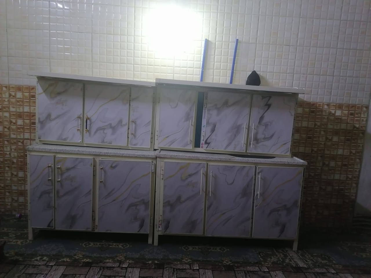 مرمر طبيعي وثكيل تفصال مو سوكي سعر ٣٠٠ ٤ قطع ***********
