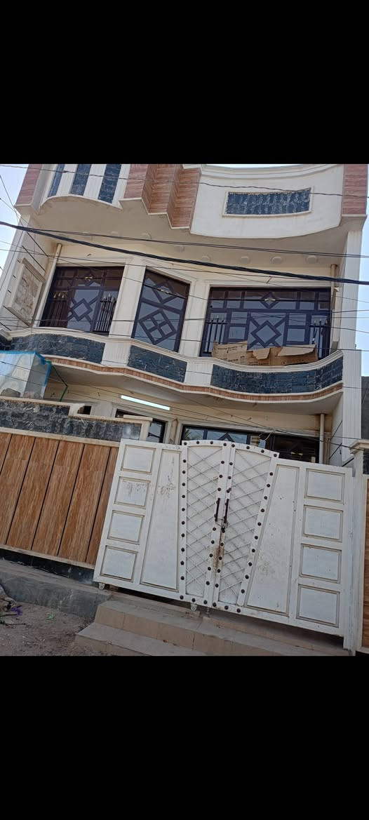 السلام عليكم
بيت للايجار 150 متر بناء حديث
5 غرف نوم 
مدخلين مطبخ وصالة 
العنوان أبو منيصير حي الرضوان
للتواصل ابو احمد ***********
