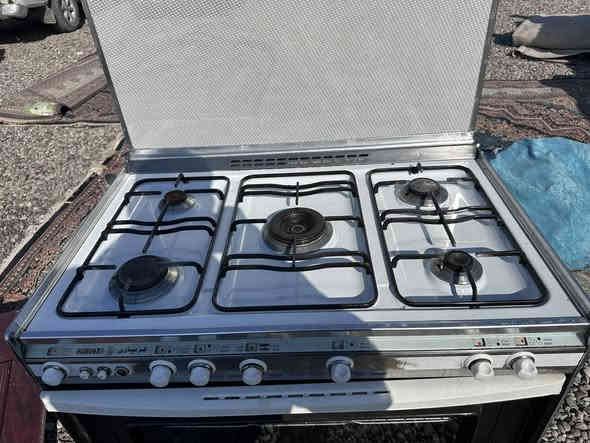 بو فروشتن *********** كلار سيروان ته نيشت قوتابخانه ی ئەڵوەن
