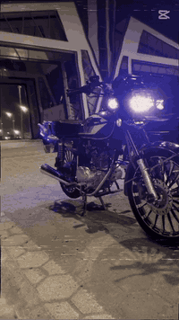 موديل ٢٥ • محرك ٢٠٠ • رمادي شارع ٢٠