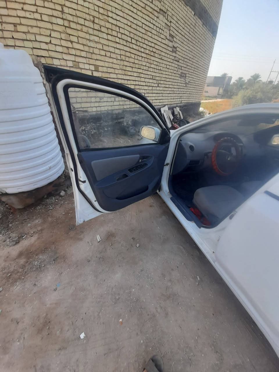 السلام عليكم
السلام عليكم 
للبيع ٢٠١١ 
***********
كربلاء
