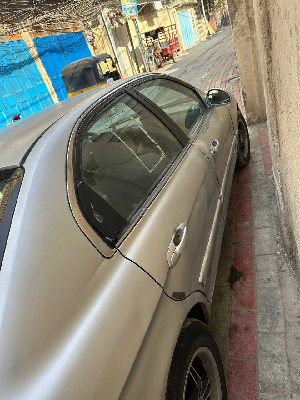 السلام عليكم مكلف ب النشر 
سوناتا وفود بيها صبغ ويحتاج الها ترتيب مكينه 2000 4 سلندر مكان السياره كربلاء طويريج رقم دهوك صاحب الوكاله موجود سنويه ب 30 تنتهي وعنده وكاله سعرها 50 وبيها مجال الي يحب هذا رقم راعيها ‏‪***********‬‏
