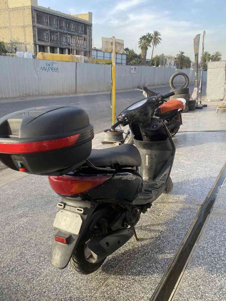 سلام عليكم حبايب بريز للبيع نضيفه سعر 550وبيه مجال متواجد عله رقم ***********
