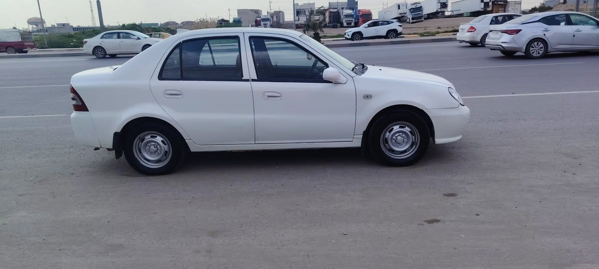 السلام عليكم ورحمة الله وبركاته
رمضان كريم عالجميع
للبيع CK خصوصي ابيض
موديل 2013 كصه جديده
مكينة بشرط
كير بشرط
تبريد + تدفئه بشرط
طخم خلفي ولا أمامي نضيف
جاملغ امام السايق صبغ فقط
بيها مكانين تقليم كارت
سنويه 2018 ساقطه
السعر 54 $ ورقة  بيها مجال بسيط
مكان السياره موصل الايسر حي المثنى
 الاتصال  ***********
