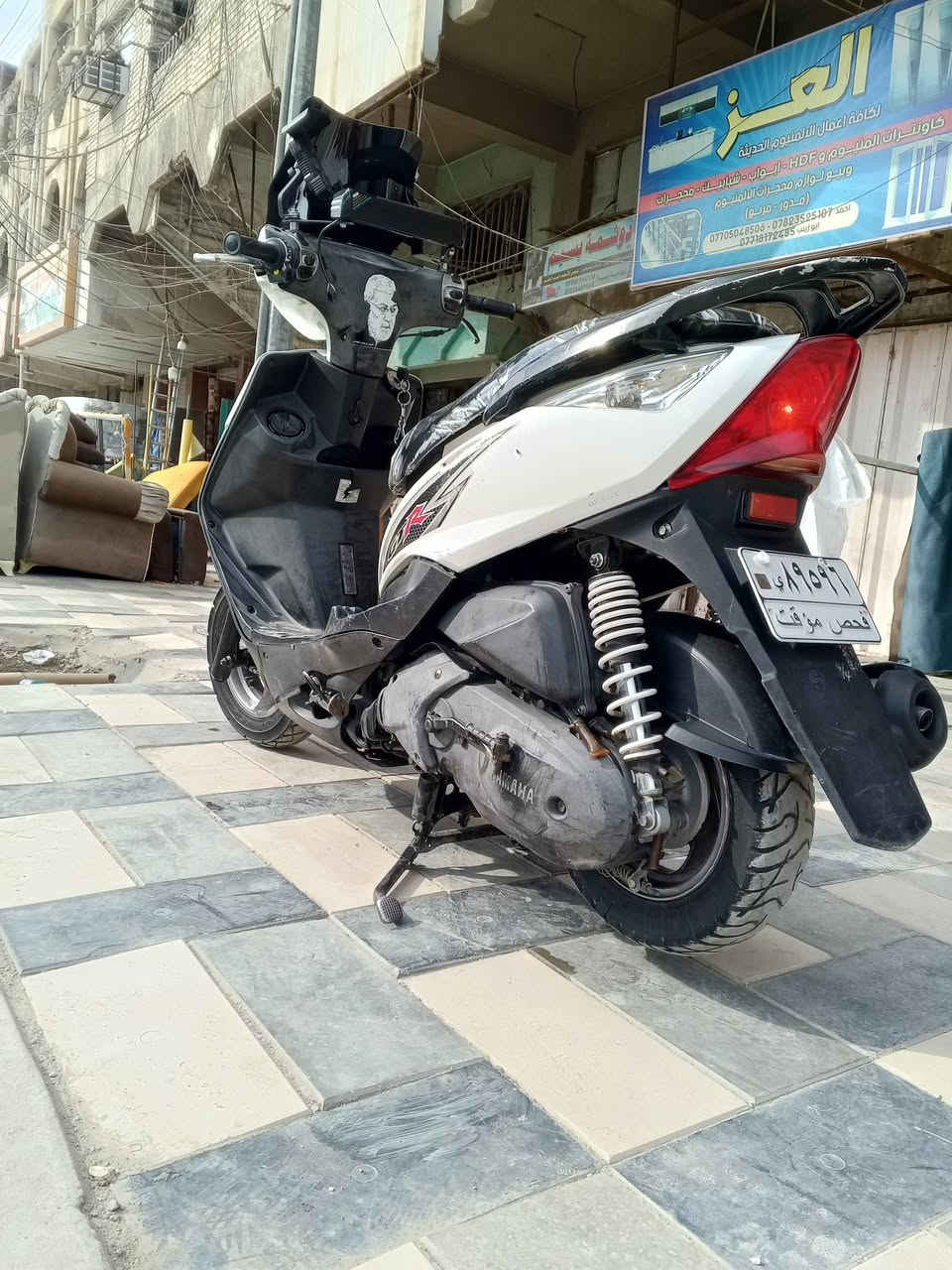 ماكس ثعلب (140) ياباني
مكينه مكفوله بلاديه 
كفرات بلاديه  دراجه مكفوله 
سلف بلادي 
كابريتر بلادي فاكيوم بلادي 
كهربائيات كله شغله مابيه نقص 
دبل اشاره شغال  LED ابيض 
نكره سلف 
هندر شغال 
بريك امامي خلفي 
دبلات بلاديه 
بيه LED زنون ناصي ابيض عالي اصفر 

شلعه ومعدل 
 

مابيه لا تنقيص ولا نضوح ولا تبخير 
كيج بانزين شغال كيج كيلو متر شغال 
دراجه خير من الله شغل واطلع مابيه اي نقص 
 مكاني بغداد الشعب شارع عدن 
رقم التليفون بي واتساب 
(***********)
 
السعر 650 وبيه مجال
