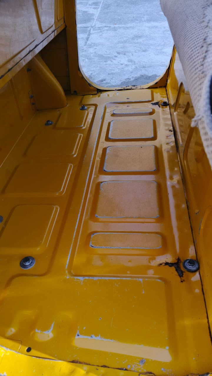 سلام عليكم تكتك باجاج موديل 2020 تكتك. نضيفه ما مفتوحه رقم و سنويه سعر 5ملاين ونص قفل *********** المكان القبله قرب المدرسه العمار
