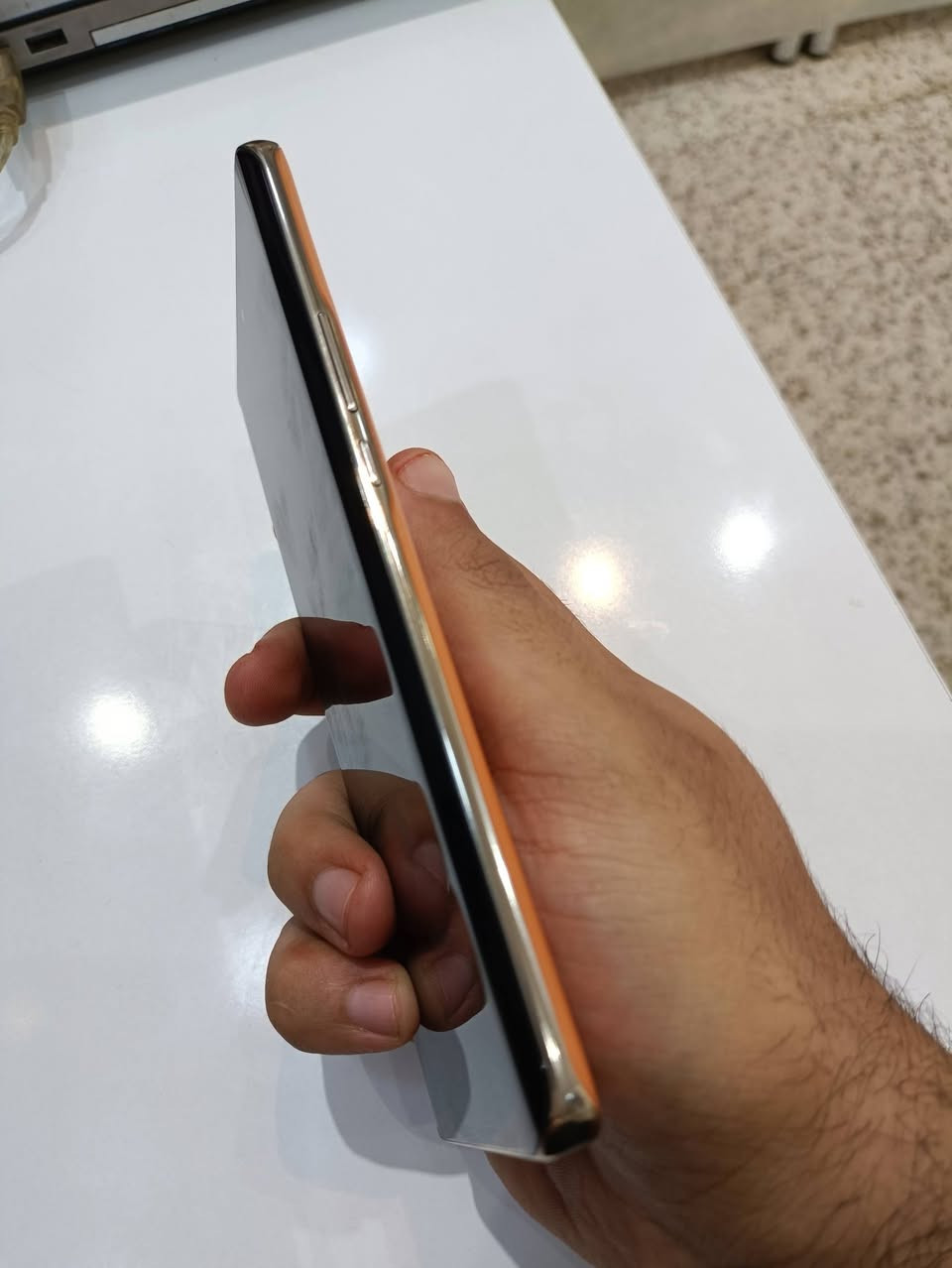السلام عليكم 

Honor x9b5g 
للبيع الجهاز نضيف وفحص وين مايعجبك .السعر ٢٠٠وبيه مجال  حك الجيه  فقط مبدل شاشه الاصليه وكاله الاصليه وكاله: مكاني نجف قريه الغدير
***********رقمي
