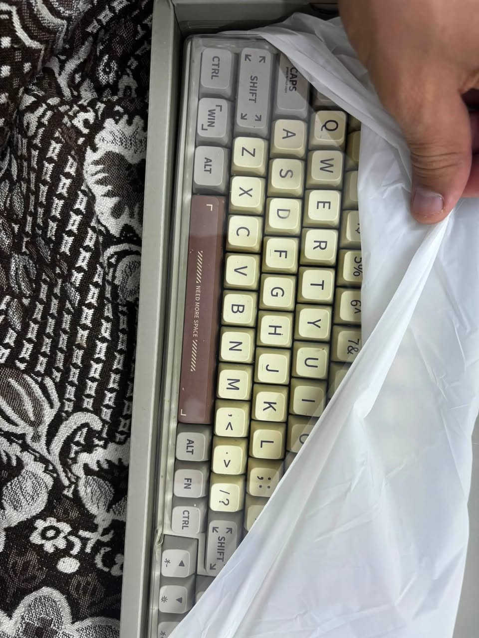 كيبورد RT100 جديد للبيع
السعر 60 الف


**إذا كنت صاحب هذا الإعلان وتريد حذفه لأي سبب، رجاءا أرسل رسالة إلى الدعم الفني**