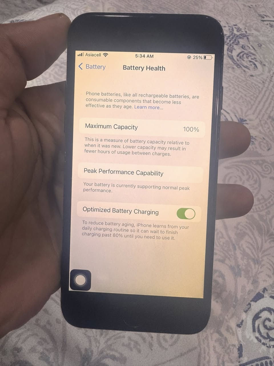 ‏سلام عليكم تلفون iPhone even للبيع بطارية 100 مكاني زعفرانية اخو البلاش 50,000 كل شيء بية السكر شغال والنت شغال شنو ضلمة وهس طلعته للتلفون يعني جهاز نظيف وكل شي بيشتغل ***********￼
