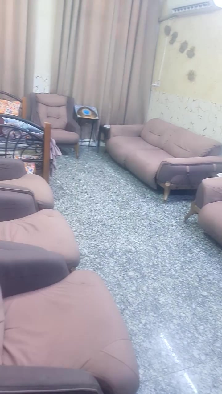 تخم تركي ١٠ مقاعد ٥٥٠ وبي مجال للعلم سعر الشراء مليون و٨٥٠ والوصل موجود المكان زراعي الصحه.... الكامرا ممطلعه لونه الحقيقي بالواقع كلش لونه احلى واوضح


**إذا كنت صاحب هذا الإعلان وتريد حذفه لأي سبب، رجاءا أرسل رسالة إلى الدعم الفني**