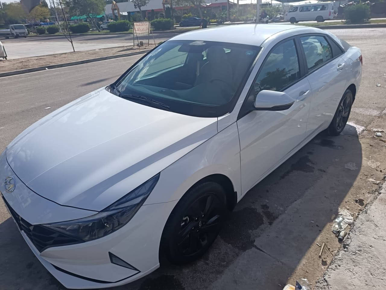 السلام عليكم هونداي النترا للبيع موديل 23 مكفولة كفالة عامة على وضع الشركة رقم وهزه جديد انكليزي رقم أربيل العنوان بغداد حي الجهاد مجمع النسيم رقم تلفون ***********
