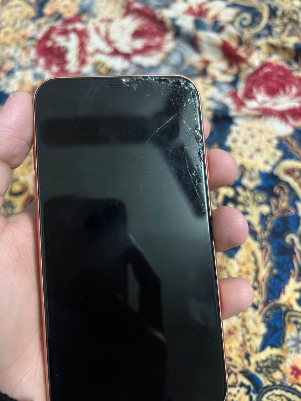 السلام عليكم
ايفون اكس آر XR لبيع 
فقط بي ظهر وشاشه 
وفيس ايدي عاطل 
ذاكره 64
بطاريه 77
السعر :120وبي مجال كلش بسيط 
الرقم :***********
المكان :حي الجامعه بغداد
