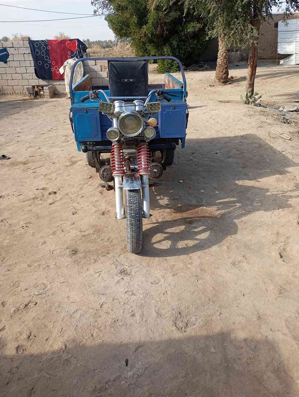 السلام عليكم ستوته فحل موديل 21 مكينه 25 كير بوكس 25 اصبانه ماممدودة عليه شواصي  كفاله ركبه كفاله اوراق أصولي والباقي شوف عينك السعر 1500 بيهه مجال بصيط هاذا رقمي ***********
