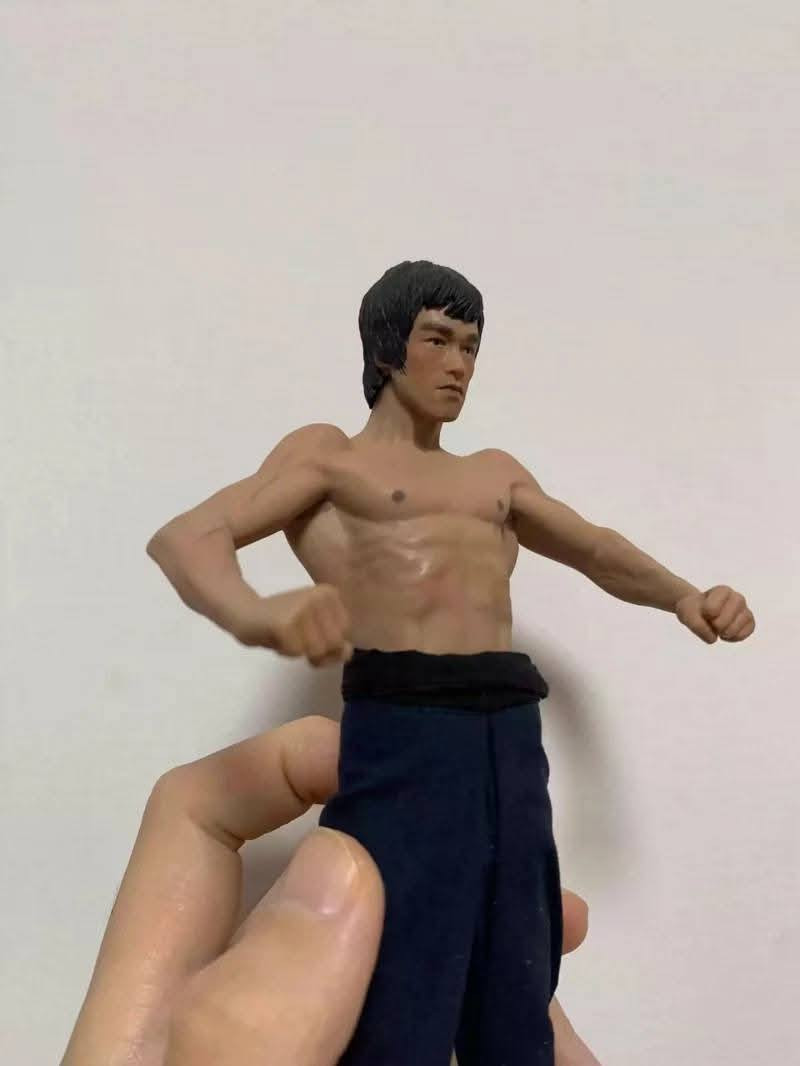 مجسم بروسلي 

تفاصيل فول عالي كوالتي راقي جدا 

القطعه لا توصف 

البنطرون قماش 

و مع رأس اضافي 

القياس 18cm

السعر 30 الف 

توصيل جميع المحافظات 5 الف


**إذا كنت صاحب هذا الإعلان وتريد حذفه لأي سبب، رجاءا أرسل رسالة إلى الدعم الفني**