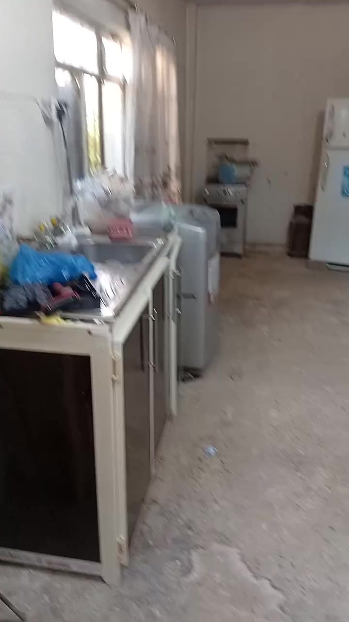للايجار مشتمل هوررجب بدايه الشارع قريب المدارس السوك المستوصف ب٣٥٠
+9647901589212او واتساب***********
