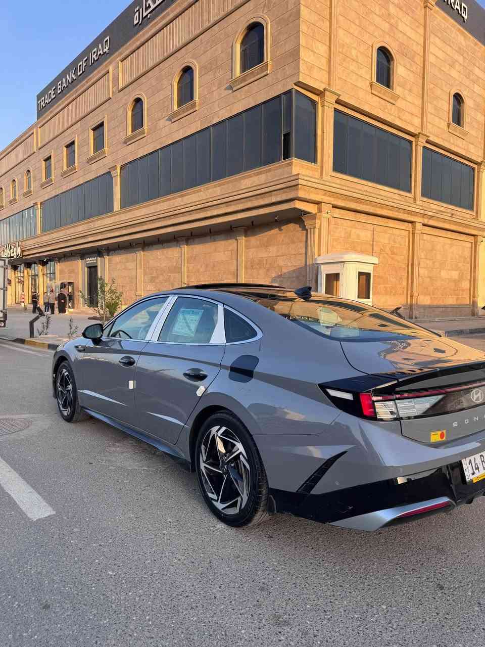 السلام عليكم سوناتا مديل 2024 بصره تحويل باسمي فول مواصفات داخل بيجي بدون ايرباك بجم كبس حادث جاملغ خلفي صبغ فقط والصندوك بلاد نفس اللون مكينه 2500  كلش جديده ماشيه 30 كيلو جاهزه من كلشي بيع فقط السعر  215 وبيها مجال قليل *********** البصرة, العراق
