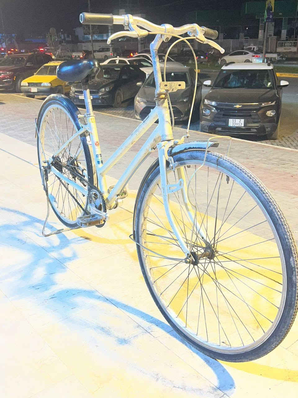 للبيع ب ٦٠ الف المكان الدورة ابو دشير للاتصال ***********
