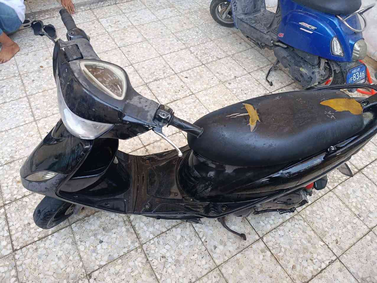 سلام عليكم  دراجه البيع ماكس 120 دراجه شلعته مفوله هندر تشتغل سعره 500الف وبيه مجال بكاني بغداد البلديات رقم الهاتف ***********
