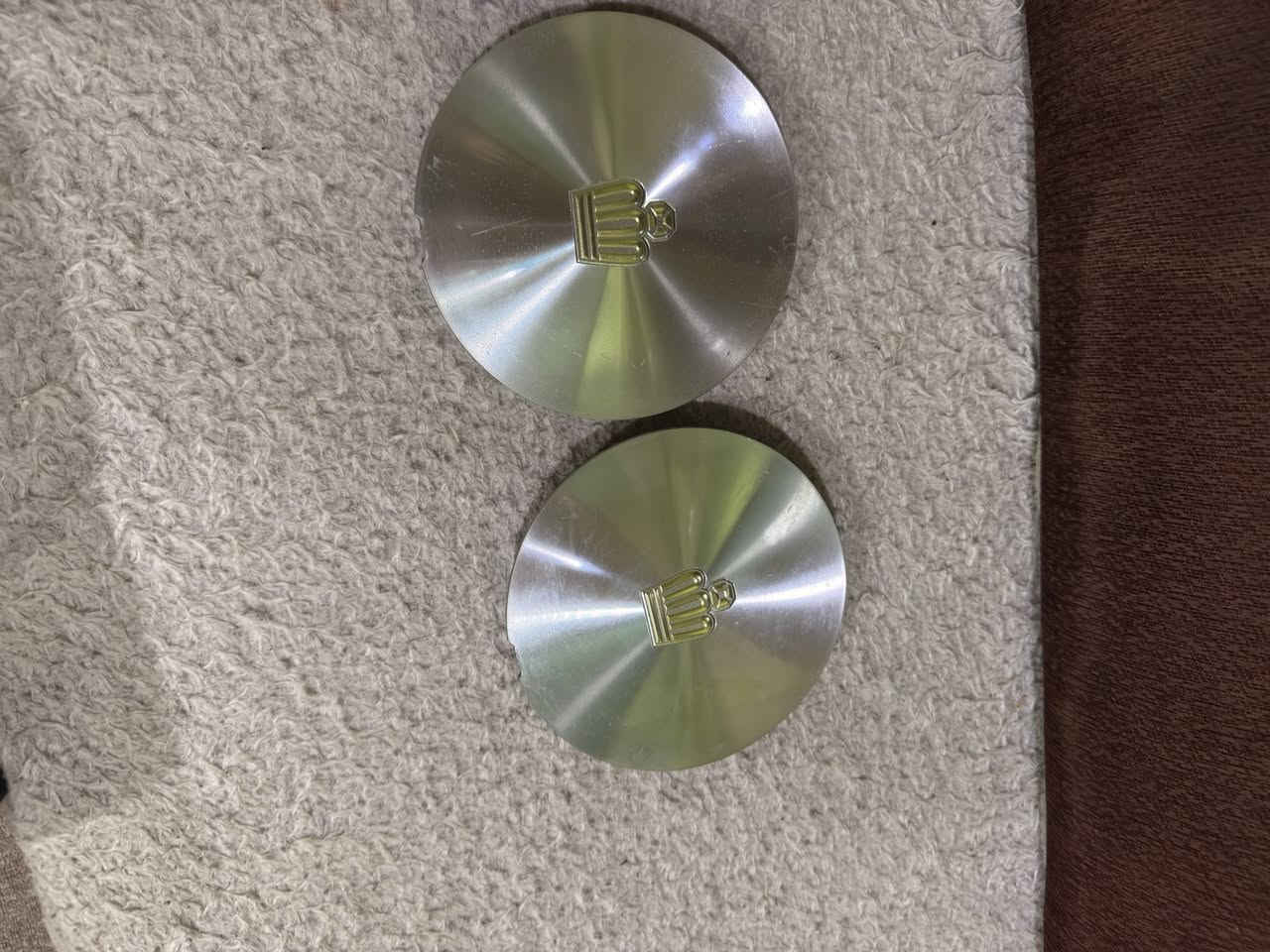 تخم كبات ليزري راس الثور فلات حاوية زيرو مامشدودات على سيارة السعر ٢٠٠ رقم الهاتف ***********  العنوان البصرة القبلة
