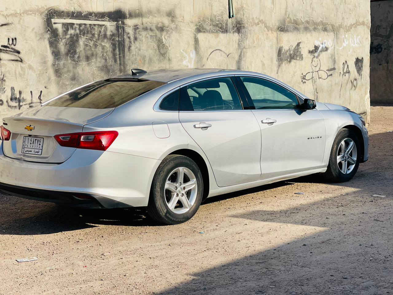 السلام عليكم سياره ماليبو موديل 2020 سياره نضيفه وحلوه حسب ما واضح يمك بالسونار كير محرك كفاله تبريد ثلج سنويه 2027 لشهر 7 لسياره معوقين  السعر 120 وبيها مجال العنوان البصره المعقل قليل للاستفسار ***********
