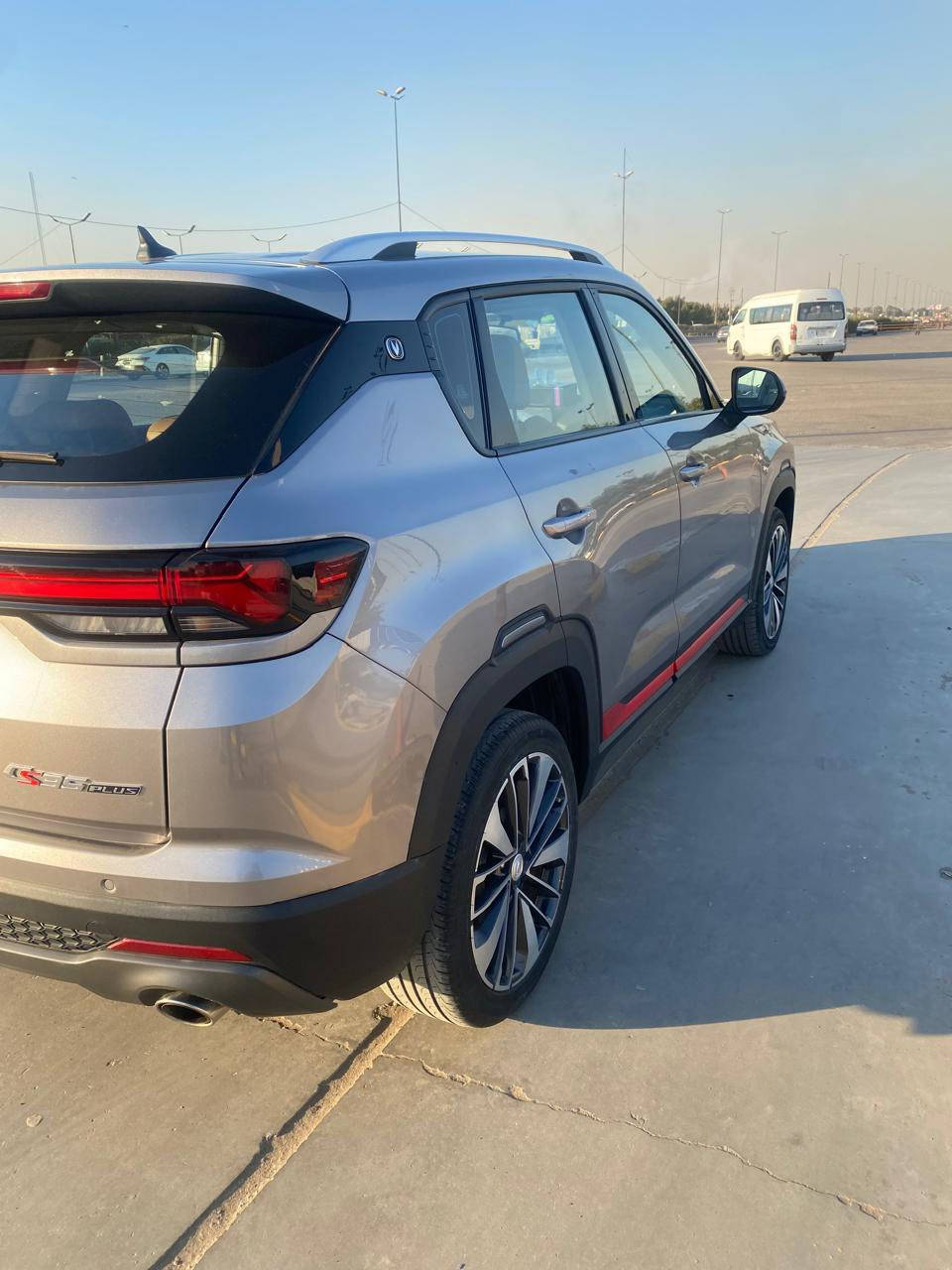 شانجان cs35 2024
فول مواصفات بصمة كشنات جلد بنوراما وبعد هواي مواصفات
مكينة 1500تيربو 
ماشية 32الف كم
السعر 22 مليون 
للتواصل واتساب  ***********
