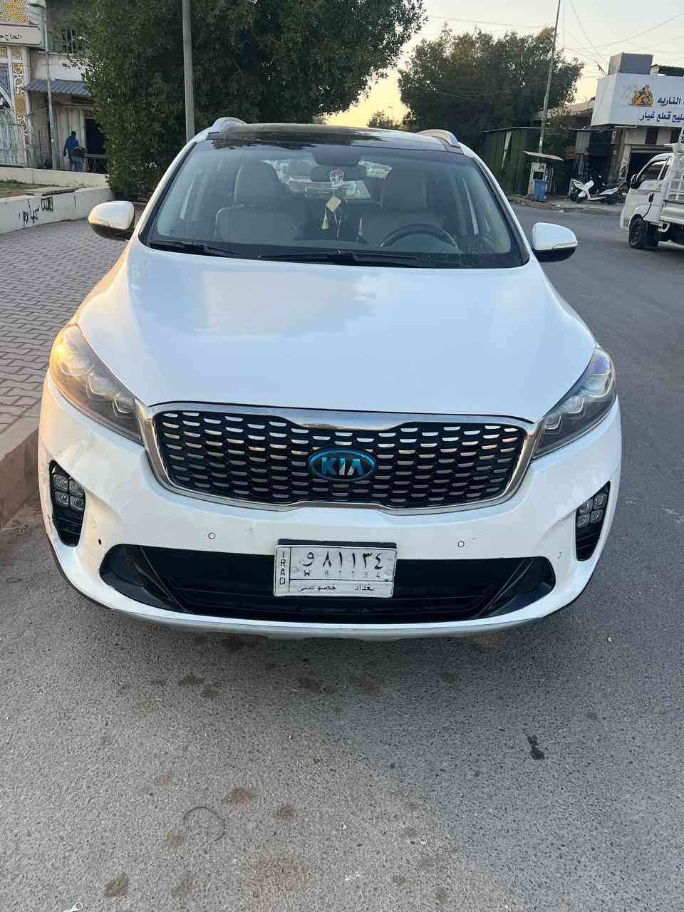 السلام عليكم سورنتو 2019 السياره فول مواصفات بنوراما بصمه كشنات جلد وتتدفئه تبريد  كشنين كهرباء سبعه راكب مكينه 6سلندر تحكم مقود  جهتين وبعد بيها هواي مواصفات سياره خليجيه سياره بيها قطعه وحده صبغ بنيد  بدون دواخل مكان سياره بغداد شارع فلسطين معروضه بدفترين  وبيها مجال حك الجيه هاتف***********
