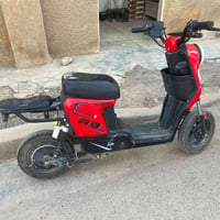 دراجه R9بطاريات جديده كل كهربائياته شغاله بس الجاملغ بيها السعر250 ماب...