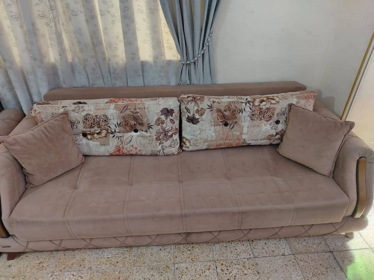 تخم قنفات تركي ١٠ مقاعد
يكون جربايه
و بي مخزن جواه
الموقع بغداد
السعر ٥٠٠ الف و قابل للتقليل


**إذا كنت صاحب هذا الإعلان وتريد حذفه لأي سبب، رجاءا أرسل رسالة إلى الدعم الفني**