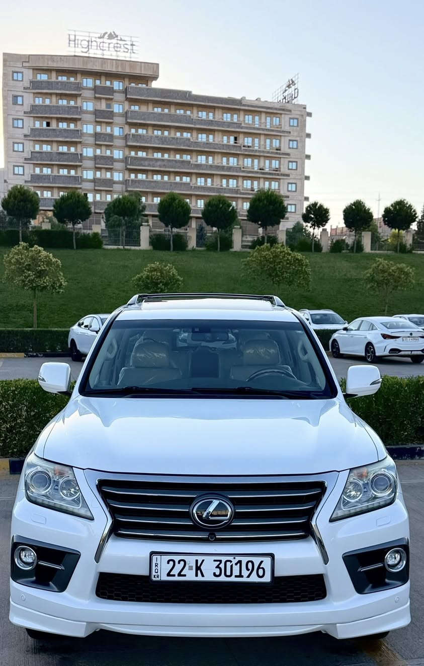 لێگزز 2015 LX 570 ‎
برێمی ناوزەرد فوول مواسەفات
١٠١٠٠٠كم رۆشتوه‌
هەردوو بەصمەی لەگەڵە  ‎ئازیزان سەیارەکە بۆیاخی نیە 
نیە و بەشەرت یه‌ك په‌ڵه‌ pdr هه‌یه‌ سەیارەکە زۆر جوان ماوە 
و‎گێڕ و مەکینە بەشەرت عەیب و عارو
سەوت و دوکەڵ و بوخاری نەبێ ..
و‎٤ تایە و ویلی لۆکی لە ژێرایە 
سەنەوی و ڕەقەم و ژینگە و فەحسی تازەیە 
دەبڵ و چوپەکانی بەشەرت خەلەلی نەبێت 
خەلەلی کارەبای بەشەرت تیای نیە

سعر :٤٣٨$

 سڵاید ،، بەصمە ،، شەغال ،، سەلاجە ،، 
٥ کامێرا ،، ناو کرێمی ،، کوشن جلد ،
، سندوق شەفت ،، کوشن سارد و گەرم ،،
 ۳ شاشە ،، حاسە و ڕادار و زۆر مواصەفاتی تریش ... )
شوێن : سلێمانی 

ژمارەی خاوەنەکەی 
***********
