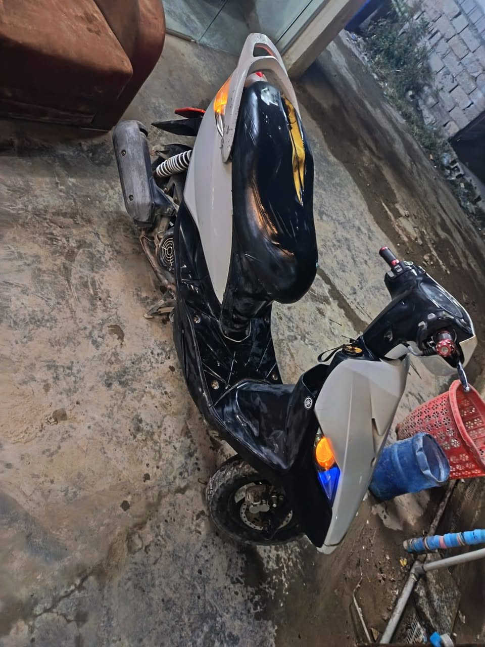 سلام عليكم دراجه ماكس ثعلب للبيع
الدراجه مجفته مره وحده

نقص بيه قبق هندر و يرادله كابريتر فقط

الدراجه بيه كابريتر بلادي بس تكطع

مكاني بغداد الدوره

السعر ٤٥٠  وبيه مجال

اتصل ***********
