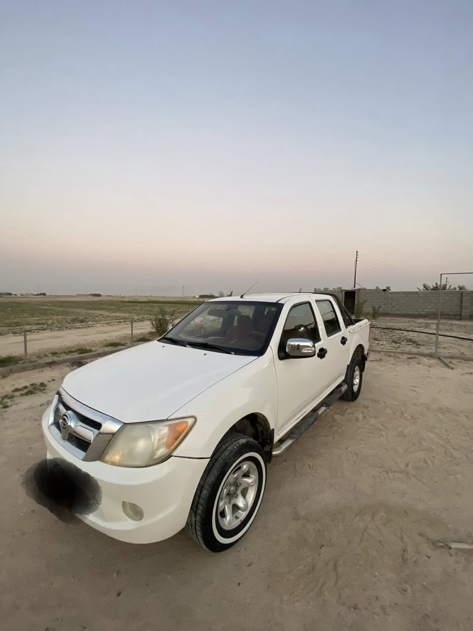 سلام عليكم بيكم كنو
بدون رقم 
2013 سياره نضيفه 
مكينه وكير بلاد جدد 
دشبول بطاين جديده 
حداديه تخم تايرات 
كهربائيات جاهزه 
تبريد ثلج 
سعر 35بيها مجال قليل
مكان بصرا سفوان 
هاتف ***********
