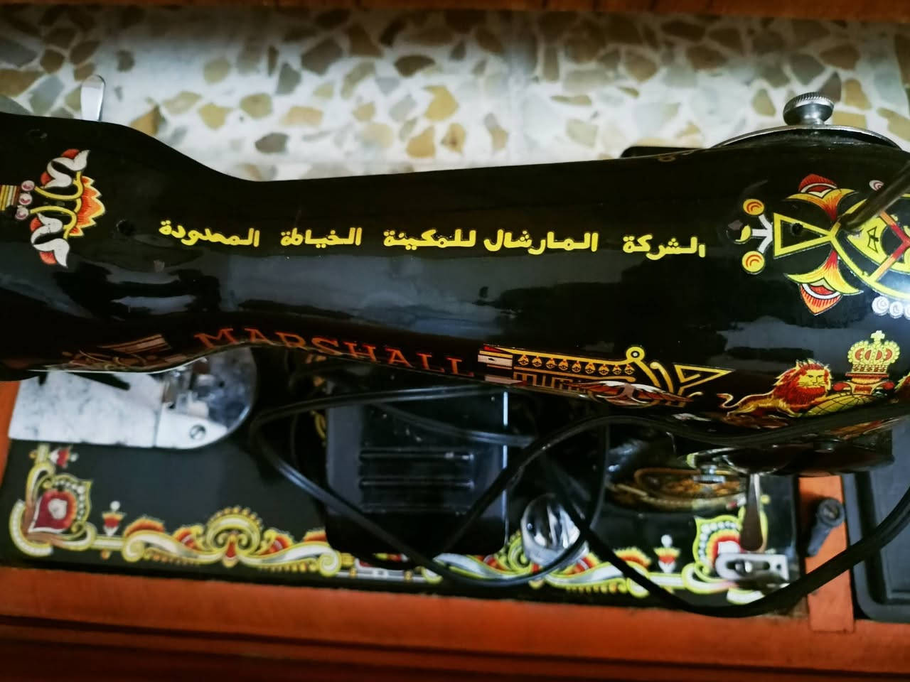 مكينه خياطه اصليه باب اول ما مستخدم شي قليل 
***********.             .***********
