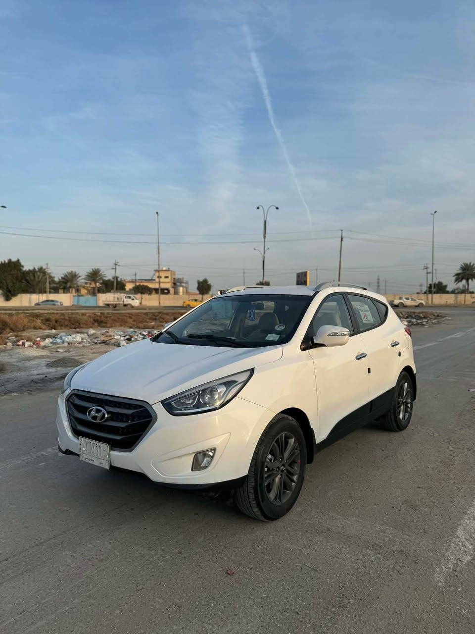 سلام عليكم 
توسان موديل 2015 خليجي كفاله عامه رقم بابل 
مواصفات الخليجي معروفه 
شاشه وكامره وتحكمات 
مكاني بابل مركز المدينه 

‭0773 647 0403‬ حلة, بابل
