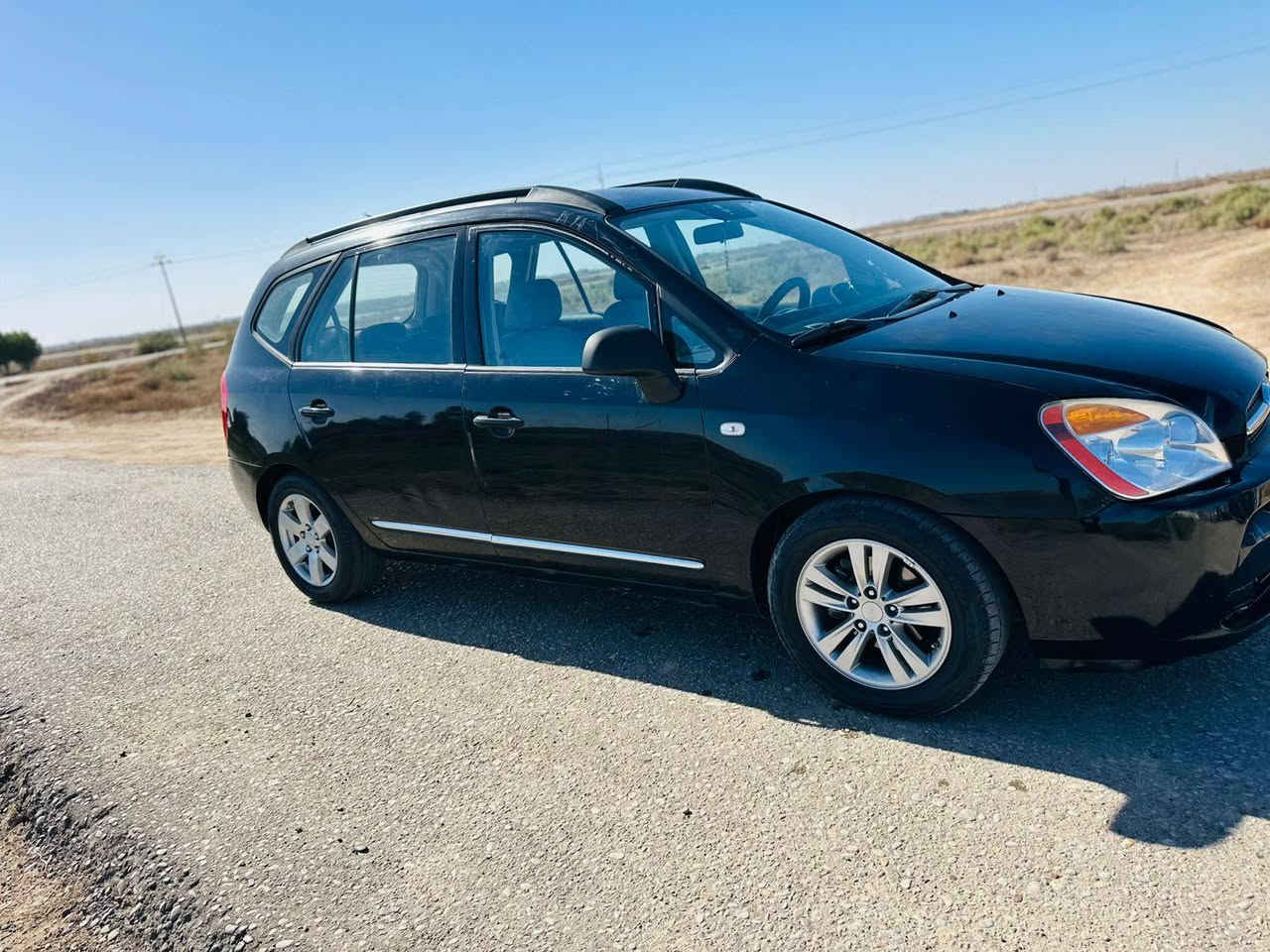 السلام عليكم لبيع كيه روندو موديل 2008 وأرد أمريكي بيه ثلاث قطع صبغ بدون دواخل مكينه 2700 رقمه نجف انكليزي راعيه بلعماره مكان السيارة ميسان العماره السعر ٨٥ الشراي يتصل ***********
