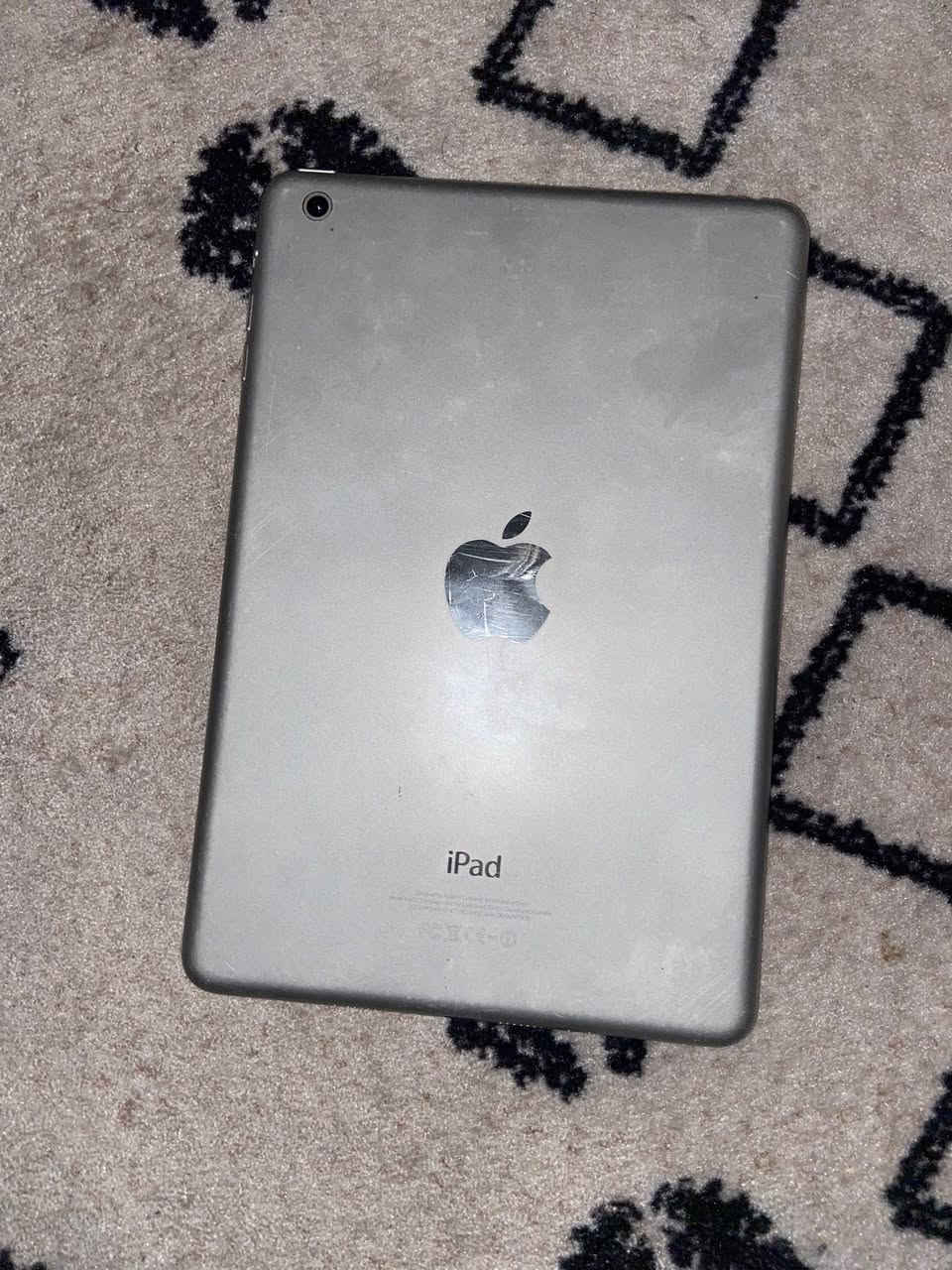 ايباد مني 1 ذاكرته 16 البطارية بال60 شغال شاشته مكسورة متخطي الايباد شغال طبيعي سعرو 20 موجود بأربيل


**إذا كنت صاحب هذا الإعلان وتريد حذفه لأي سبب، رجاءا أرسل رسالة إلى الدعم الفني**