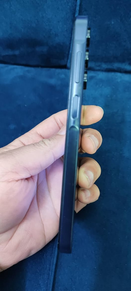 السلام عليكم..للبيع فقط سامسونك A15
الذاكرة 128...الرام 4+4=8
شاشه اموليد بتردد 90 هرتز
ببجي 60 فريم
الجهاز شرط لافتح لاتصليح لاعطل لاطبع
السعر 115 بيه مجال حك جيتك


**إذا كنت صاحب هذا الإعلان وتريد حذفه لأي سبب، رجاءا أرسل رسالة إلى الدعم الفني**